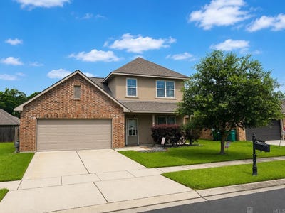 /international/us/8643-hackberry-ridge-ave-zachary-la-110108532532/