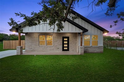/international/us/1413-cloverleaf-waco-tx-110101296874/