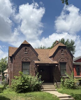/international/us/14132-s-state-street-riverdale-il-110106055234/