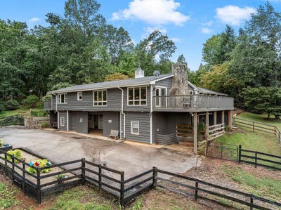 /international/us/225-mockingbird-hill-road-landrum-sc-110110351731/
