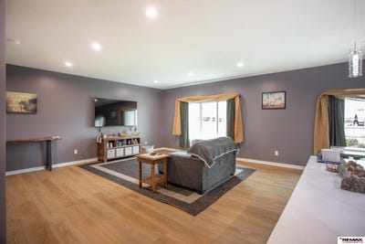 /international/us/256-n-105th-street-lincoln-ne-110110166439/
