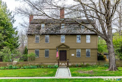 /international/us/30-hollow-road-woodbury-ct-110107479028/