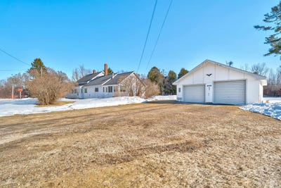 /international/us/8893-w-main-street-manistique-mi-110107206359/