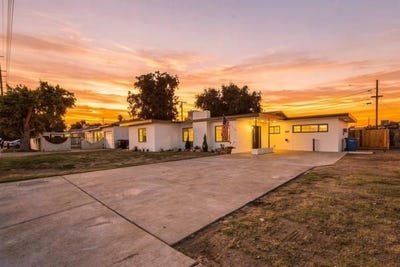 /international/us/1921-n-11th-avenue-hanford-ca-110120665130/
