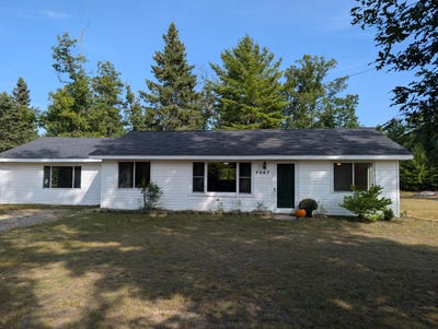 /international/us/5067-turner-pine-drive-prescott-mi-110102202736/