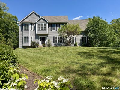 /international/us/7-jet-brook-road-newtown-ct-110107315719/