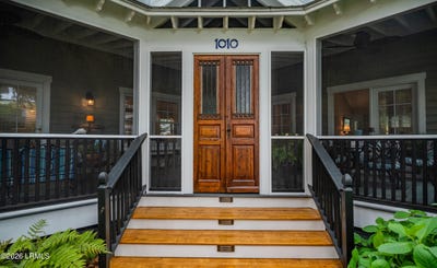 /international/us/1010-13th-street-port-royal-sc-110107667922/