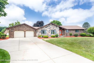 /international/us/13749-tallman-road-grand-ledge-mi-110100843375/