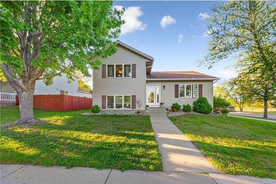 /international/us/601-bassford-street-saint-peter-mn-110108023667/