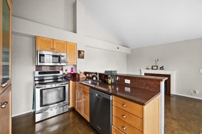 /international/us/1444-w-beacon-hill-cir-e-taylorsville-ut-110106022783/