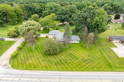 /international/us/56600-north-avenue-macomb-twp-mi-110110298696/