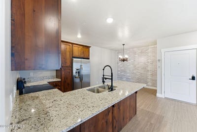 /international/us/1128-s-820-e-heber-city-ut-110108227248/