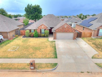 /international/us/805-s-bouziden-drive-moore-ok-110120068877/