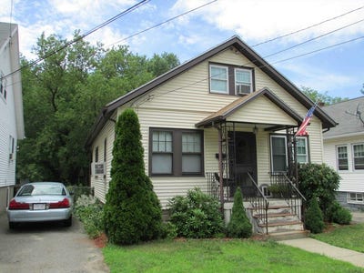 /international/us/113-ames-street-dedham-ma-110107651709/
