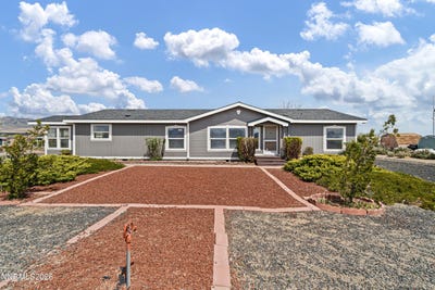 /international/us/312-phyllis-way-silver-springs-nv-110107669228/