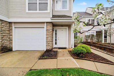 /international/us/536-boulderstone-lane-chelsea-mi-110106536355/