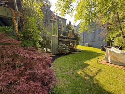 /international/us/3931-hilltop-drive-huron-oh-110108783974/