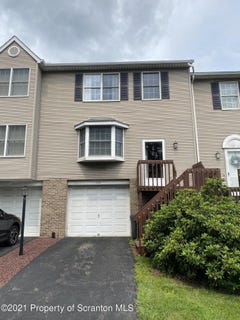/international/us/32-briarwood-way-south-abington-twp-pa-110106503830/