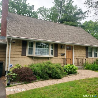 /international/us/111-boston-street-torrington-ct-110108533222/