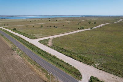 /international/us/lot-23-west-county-road-b-ogallala-ne-110093687724/
