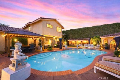 /international/us/8906-brock-avenue-downey-ca-110105708660/