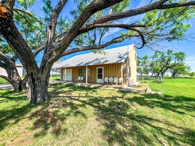 /international/us/5260-county-road-268-anson-tx-110099998024/