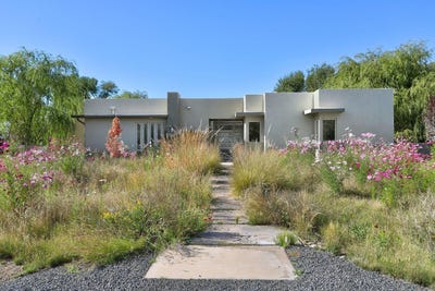 /international/us/1083-w-ella-drive-corrales-nm-110108540326/