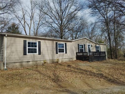 /international/us/515-s-270th-street-pittsburg-ks-110108119245/