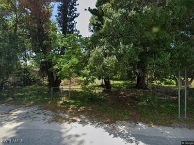 /international/us/111-s-7th-street-immokalee-fl-110099436919/