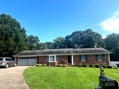 /international/us/2224-fairfield-court-albemarle-nc-110100981664/