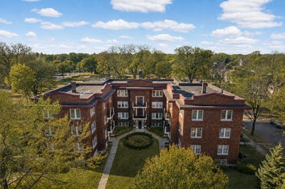 /international/us/127-lexington-parkway-s-saint-paul-mn-110119791829/