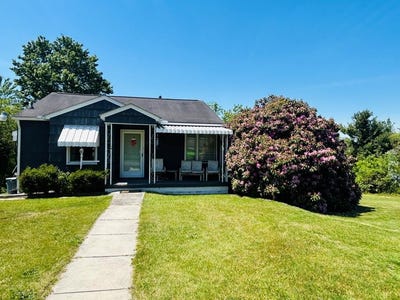/international/us/108-lauren-avenue-beckley-wv-110108475746/