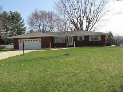 /international/us/2337-lynn-avenue-freeport-il-110107155583/