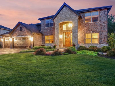 /international/us/16446-w-cottonwood-lane-lockport-il-110097937543/