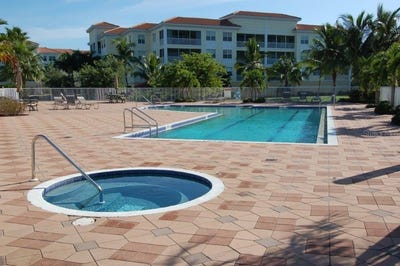 /international/us/255-w-end-drive-punta-gorda-fl-110086886333/