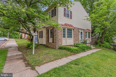 /international/us/4871-nash-drive-fairfax-va-110107877034/