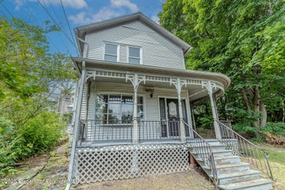/international/us/51-plank-street-pittston-pa-110100721199/