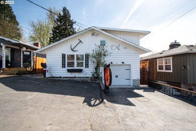/international/us/1006-cowlitz-way-kelso-wa-110100214116/