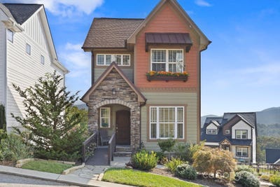 /international/us/70-tudor-way-black-mountain-nc-110102771954/