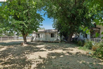 /international/us/4130-dayton-st-sacramento-ca-110108360883/