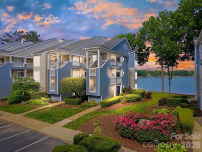 /international/us/913-southwest-drive-davidson-nc-110108062891/
