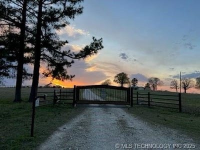 /international/us/554-n-4206-road-hugo-ok-110101621021/