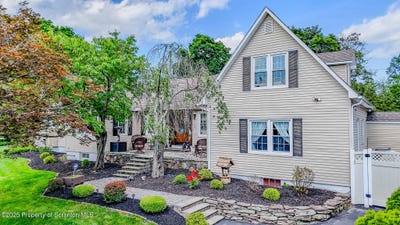 /international/us/21-hilldonia-avenue-dallas-pa-110100452372/