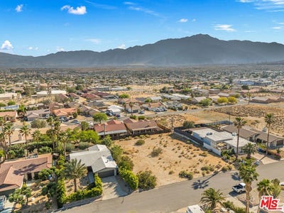 /international/us/san-ardo-desert-hot-springs-ca-110108350896/