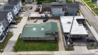 /international/us/315-w-17th-street-bloomington-in-110107787409/