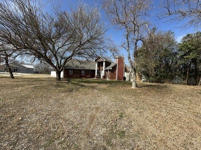/international/us/548-spring-river-drive-martindale-tx-110108958604/
