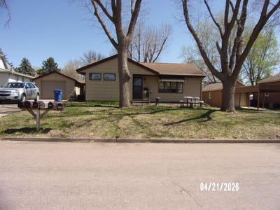 /international/us/403-union-st-alcester-sd-110107506934/