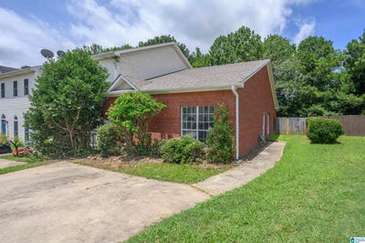 /international/us/209-cambrian-ridge-trail-pelham-al-110108739297/