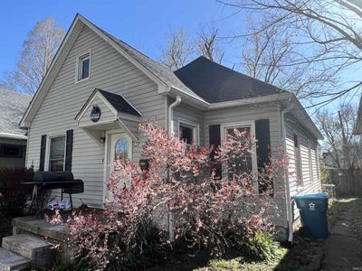 /international/us/1010-s-8th-street-terre-haute-in-110098826563/