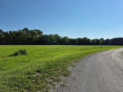/international/us/25-oak-pointe-neoga-il-110119469788/